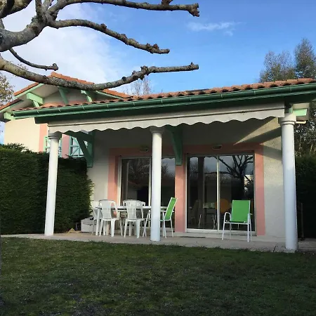 Apartment 2 Et Jardin A Navarrosse