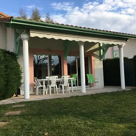 Apartment 2 Et Jardin A Navarrosse *