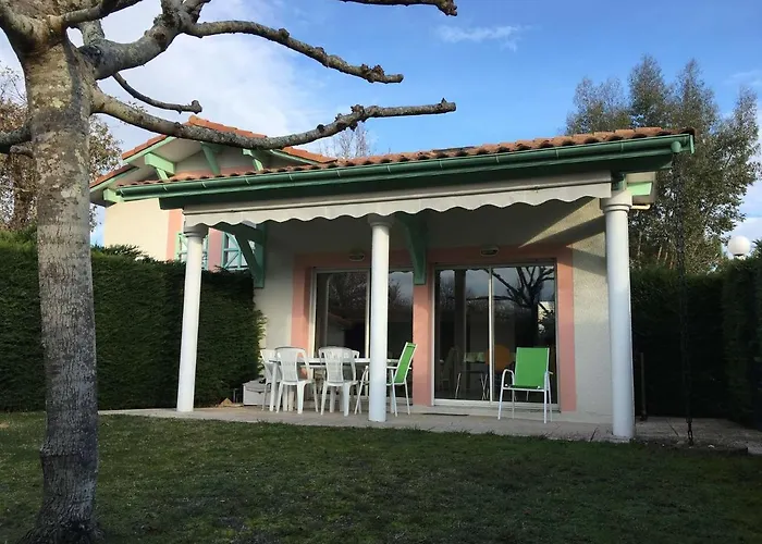 Apartment 2 Et Jardin A Navarrosse