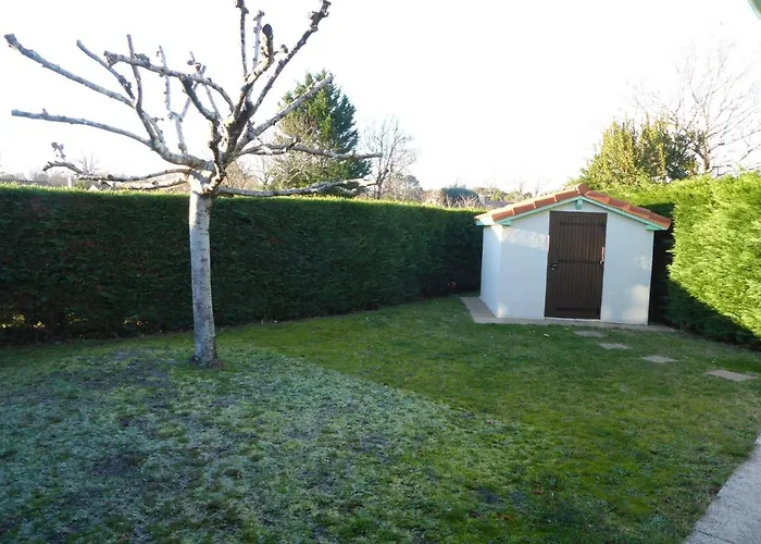 Apartment 2 Et Jardin A Navarrosse *