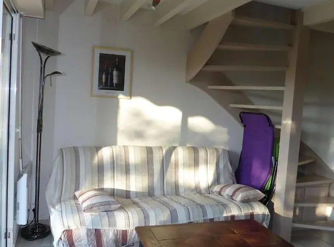 شقة 2 Et Jardin A Navarrosse